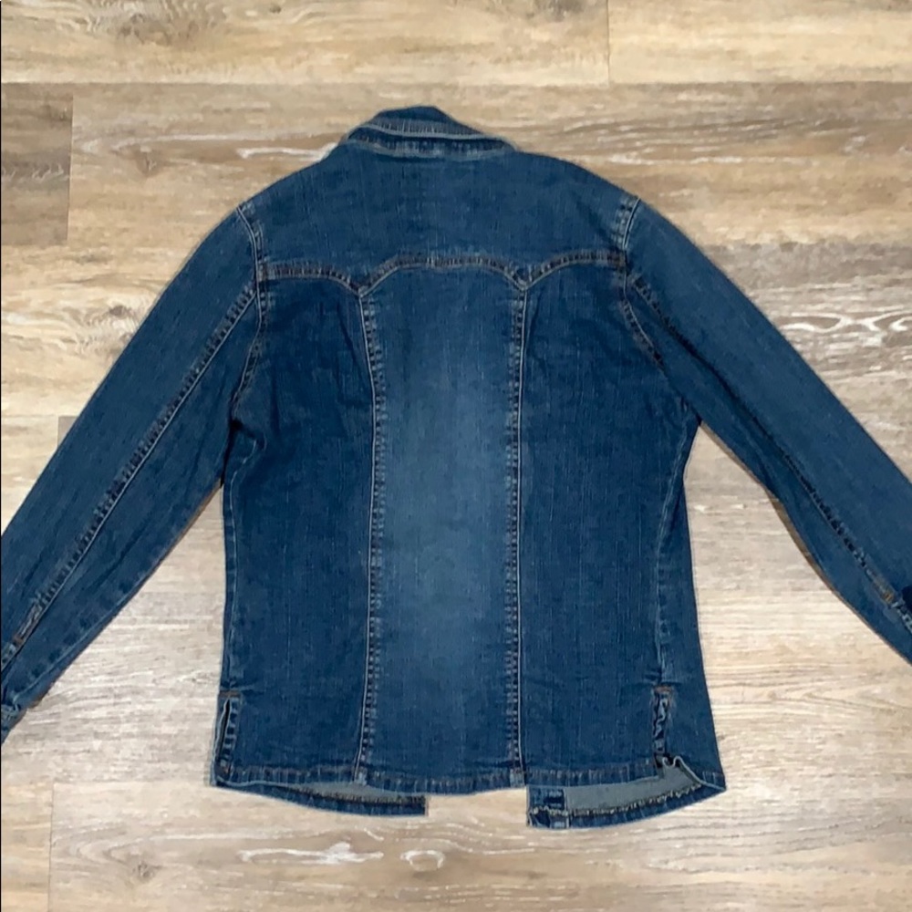 Jean jacket - Picture 2 of 6